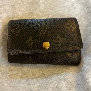 Authentic Louis Vuitton Key Holder Leather Monogram